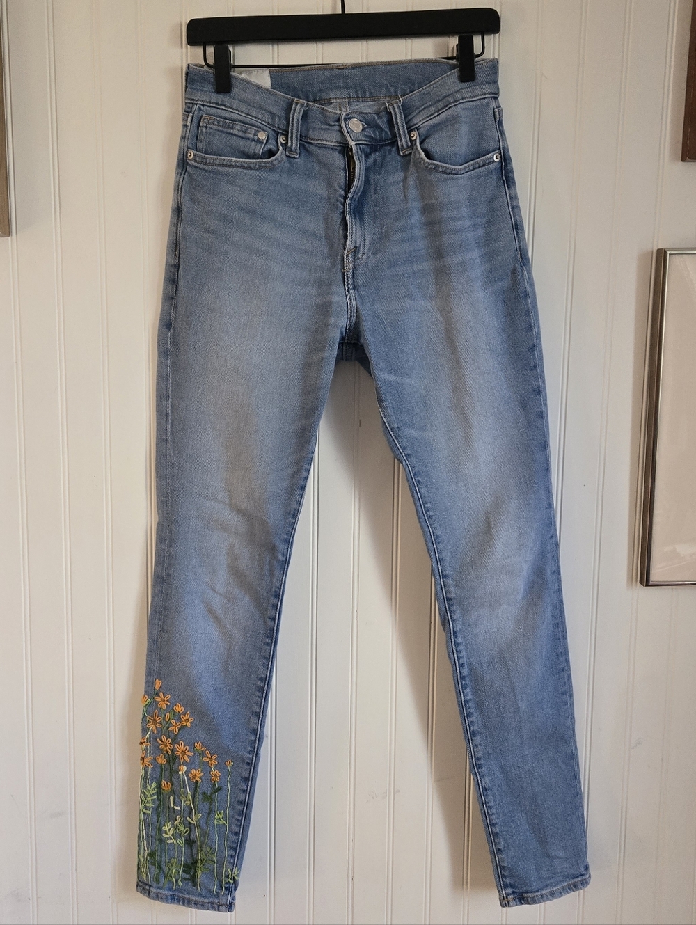H&M Light Blue Straight-Leg Jeans with Floral Embroidery